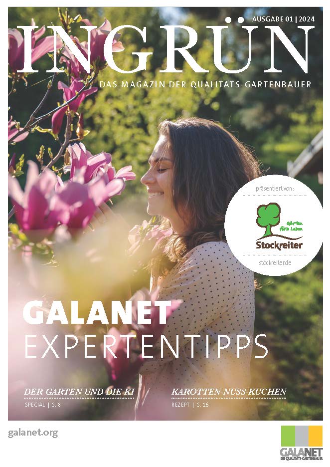 Eine lächelnde Frau genießt blühende Magnolien; Cover der Gartenbauzeitschrift "INGRÜN", Ausgabe 01/2024.