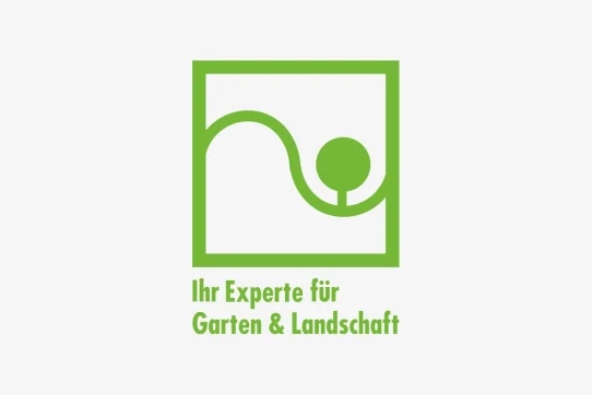 Ein grünes Logo mit Hügel und Baum, darunter der Text „Ihr Experte für Garten & Landschaft“.